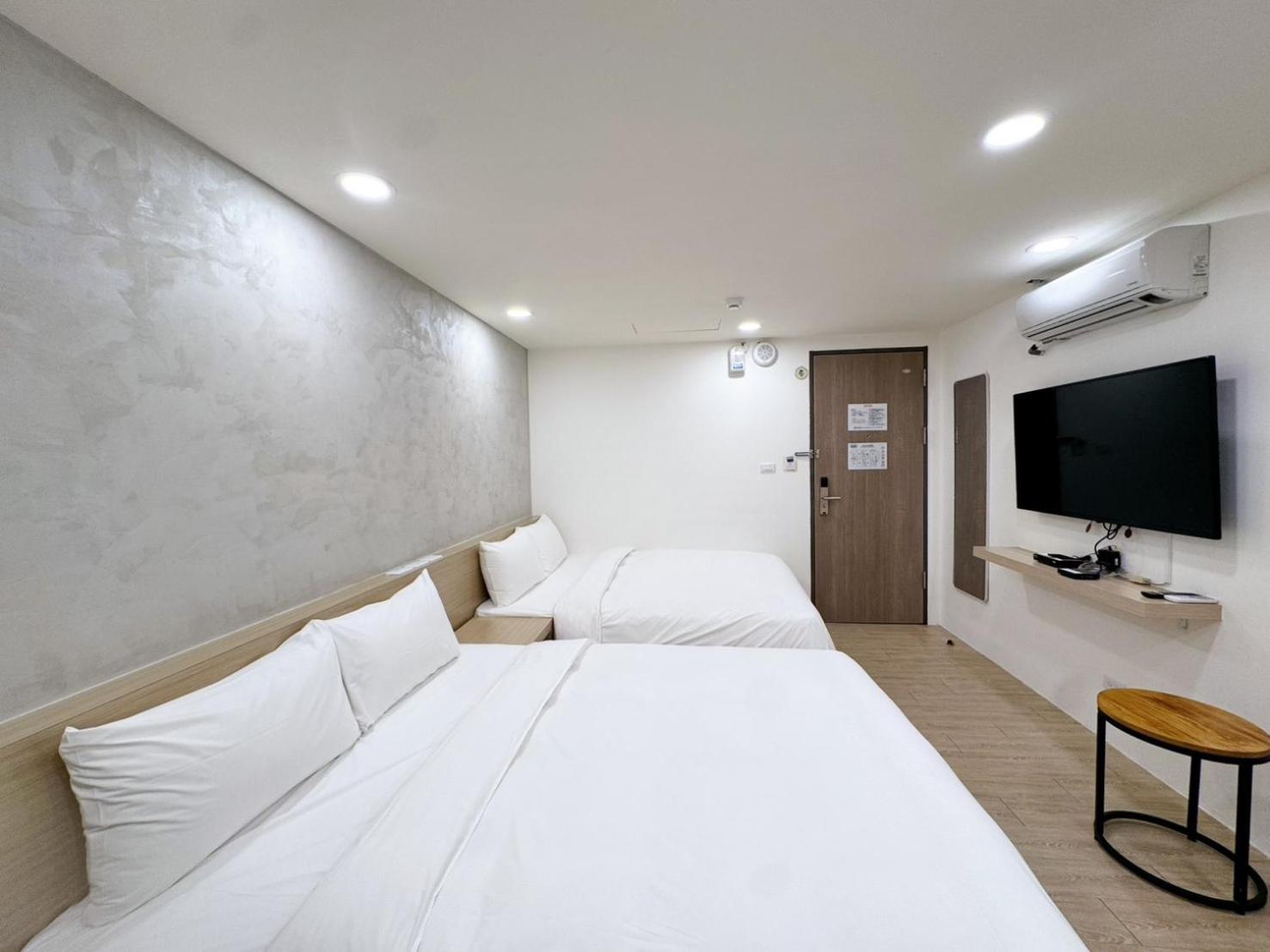 P Inn Tainan Extérieur photo
