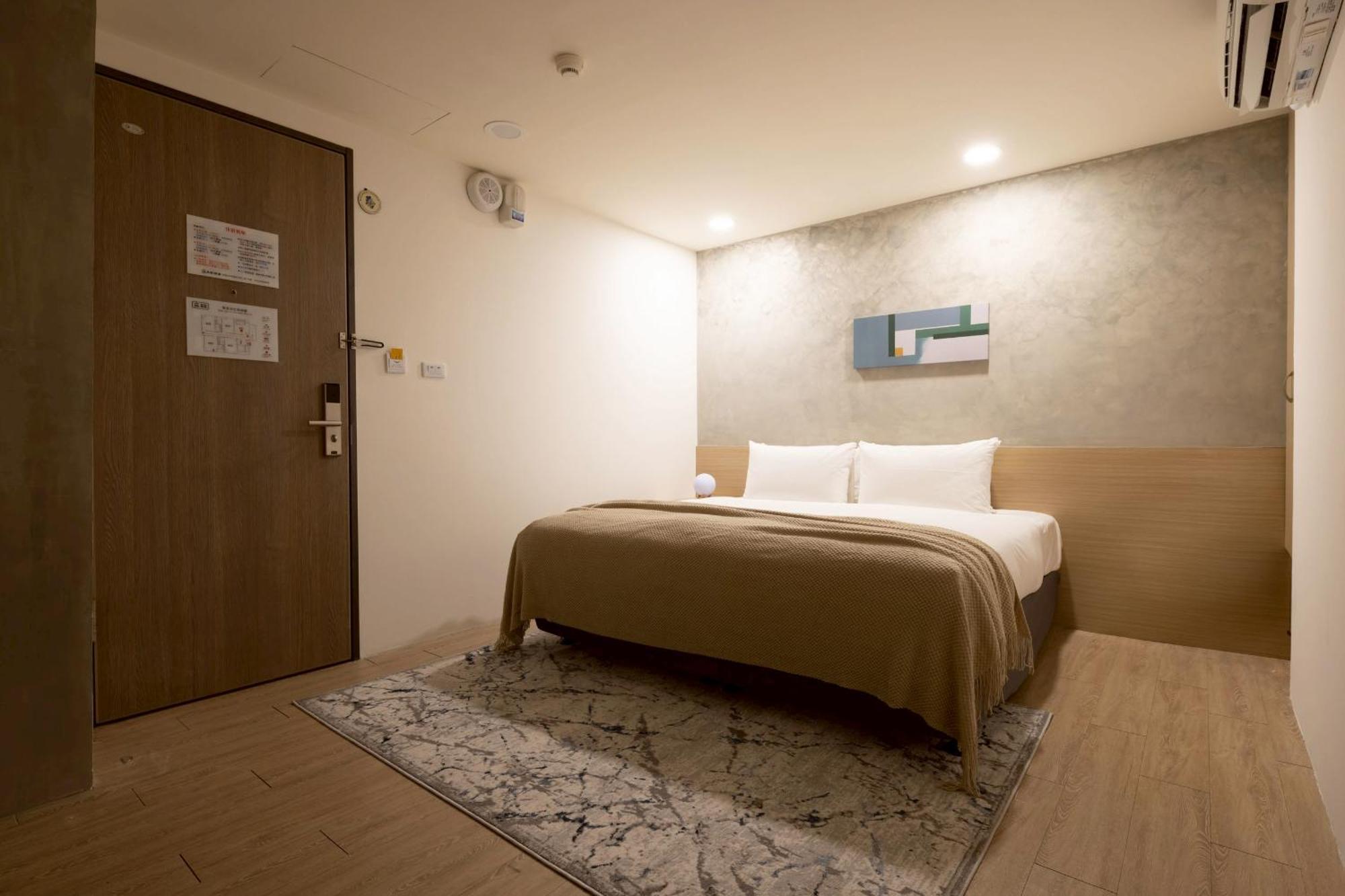 P Inn Tainan Extérieur photo
