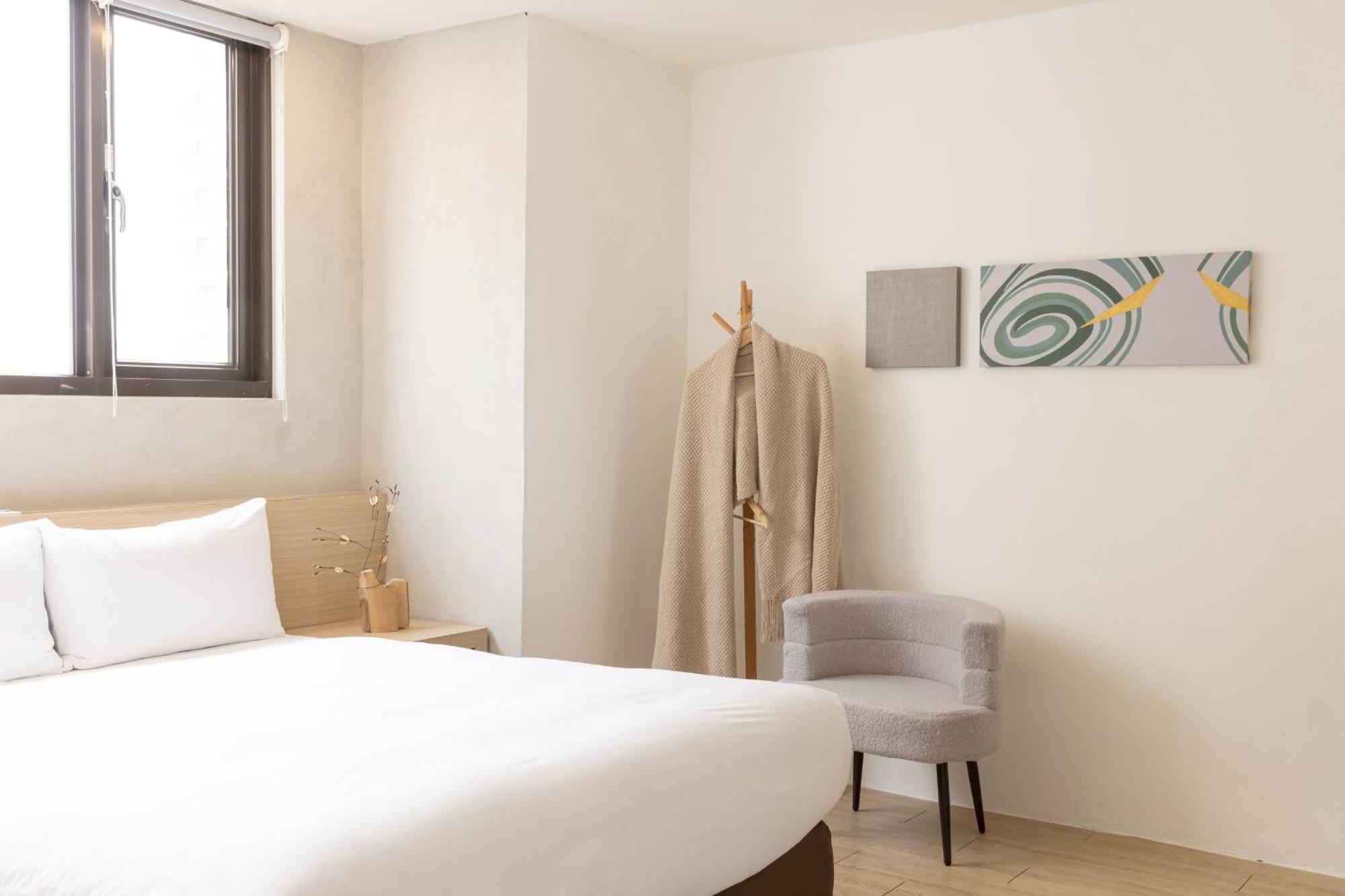 P Inn Tainan Extérieur photo